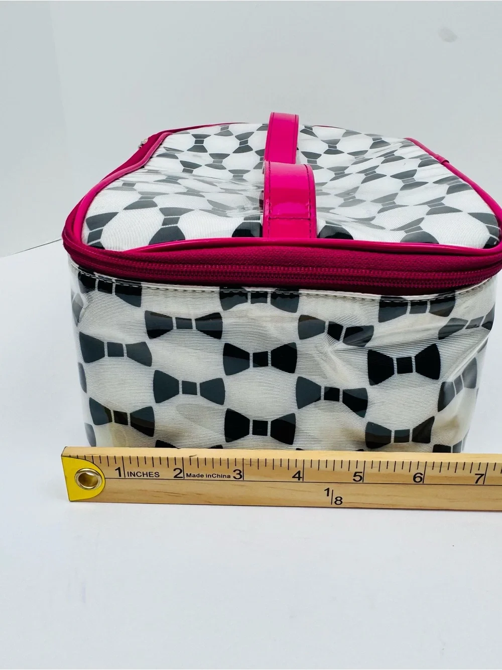 Kate Spade 2 piece set Whitehall Court Colin Make-Up Cosmetics Travel Bags.